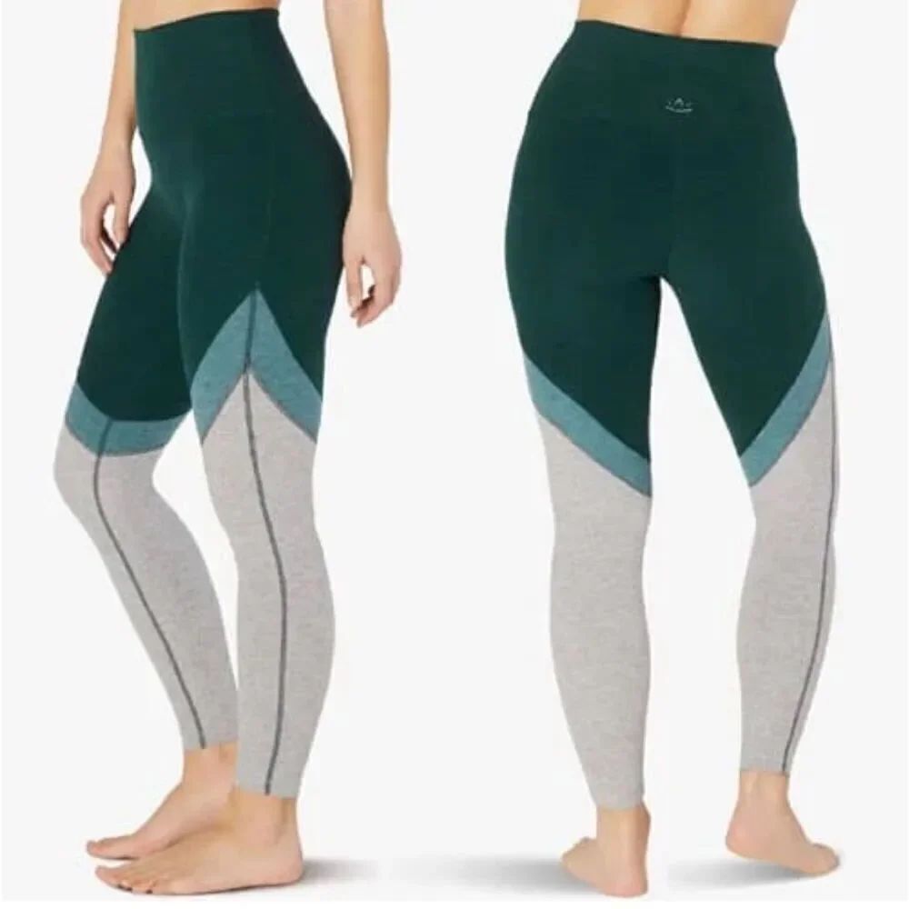 Beyond Yoga tri-panel spacedye colorblock leggings size small